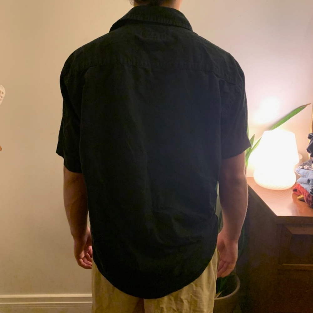 Button down - Picture 4 of 4